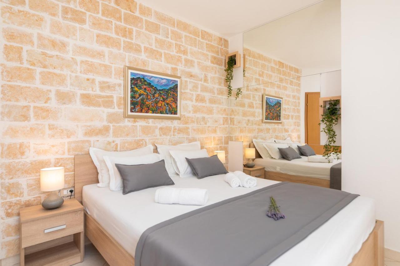 Apartments4You Supetar-The Best And Most Popular Apartments For Discovering The Island - Free Parking - 200 Meters From The Beach Εξωτερικό φωτογραφία