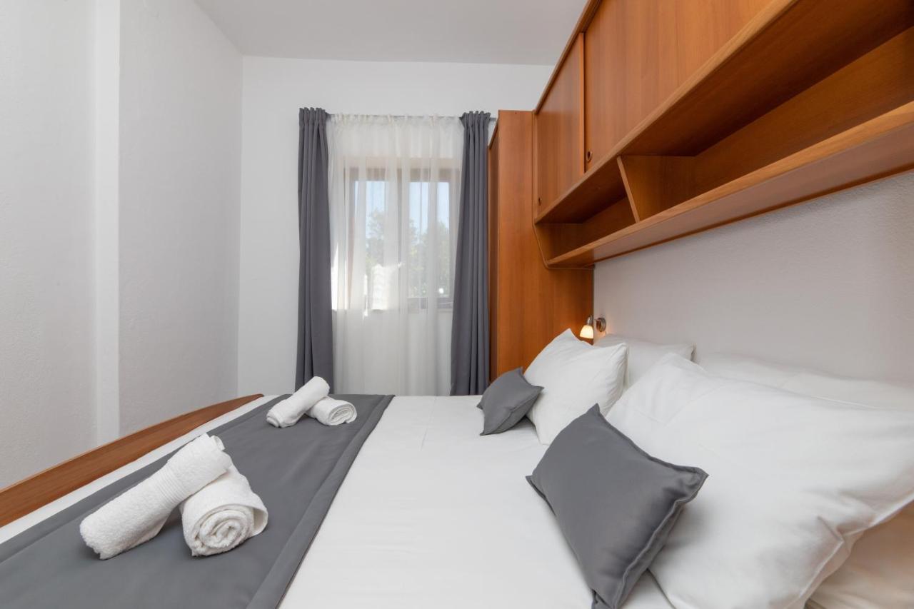 Apartments4You Supetar-The Best And Most Popular Apartments For Discovering The Island - Free Parking - 200 Meters From The Beach Εξωτερικό φωτογραφία