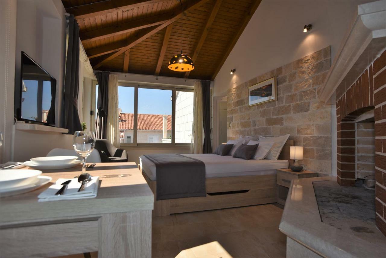 Apartments4You Supetar-The Best And Most Popular Apartments For Discovering The Island - Free Parking - 200 Meters From The Beach Εξωτερικό φωτογραφία